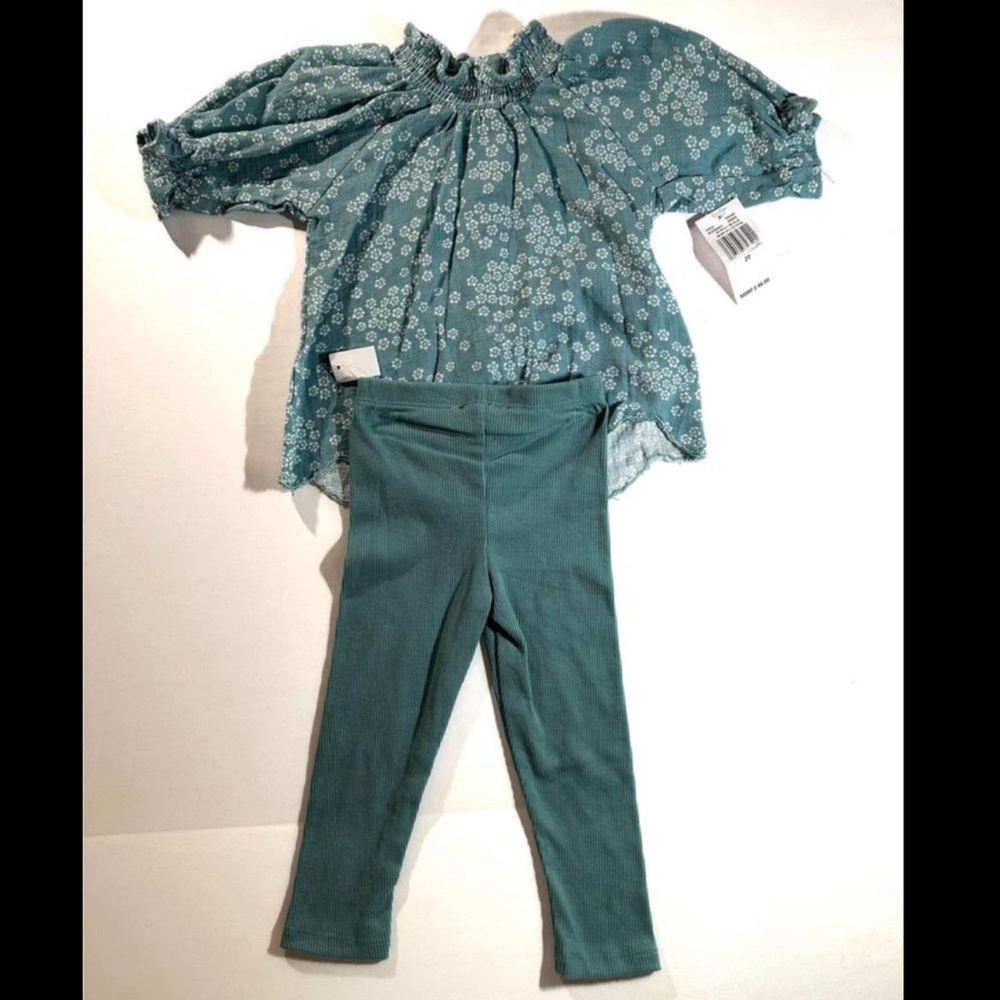 Jessica Simpson 2 Piece Green Floral Set